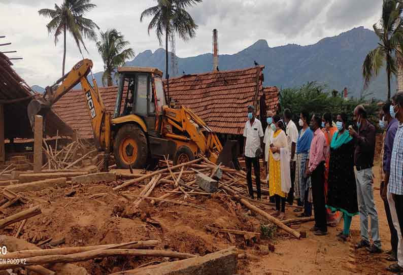 அறநிலையத்துறைக்கு சொந்தமான 8 ஏக்கர் நிலம் மீட்பு