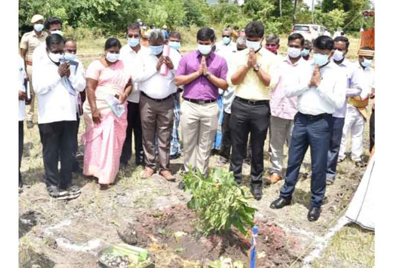 நிலத்தடி நீர்மட்டத்தை உயர்த்த ரூ.22 கோடி ஒதுக்கீடு. கலெக்டர் முருகேஷ் தகவல்