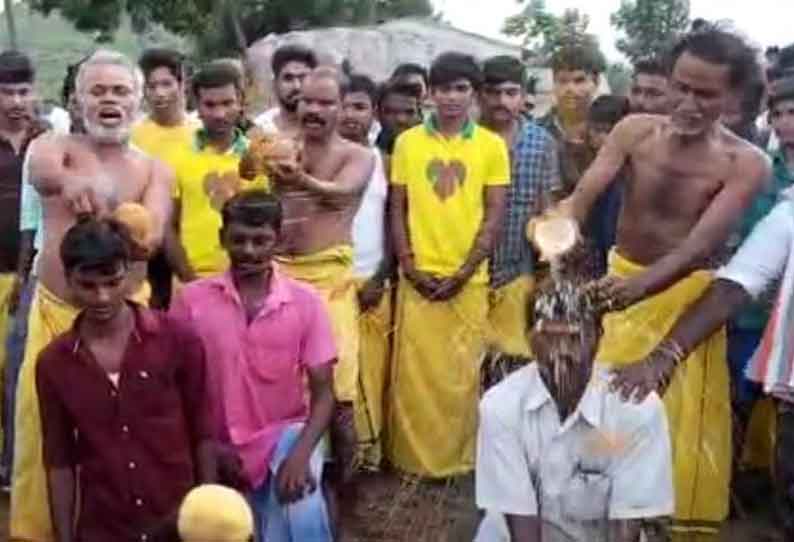 அரூர் அருகே வீரபத்திரசாமி கோவில் திருவிழா தலை மீது தேங்காய் உடைத்து பக்தர்கள் நேர்த்திக்கடன்