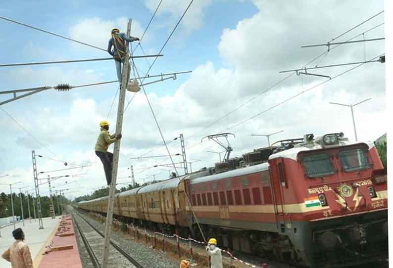 கூடுதல் பிளாட்பாரம் அமைக்கும் பணி இறுதி கட்டத்தை எட்டியது