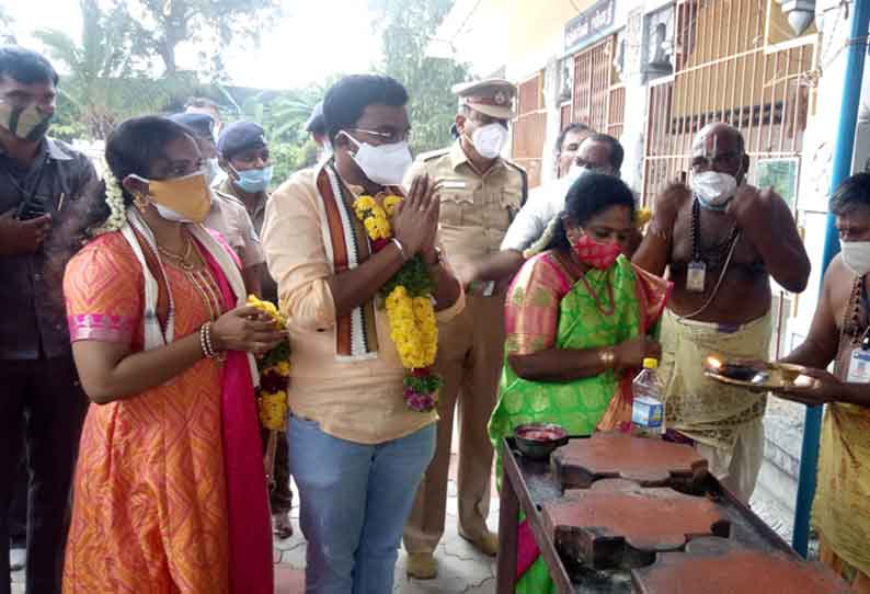 ஒமைக்ரான் வைரஸ் அச்சுறுத்தல்: பொதுமக்கள் தவறாமல் தடுப்பூசி போட்டுக்கொள்ள வேண்டும் புதுச்சேரி கவர்னர் தமிழிசை சவுந்தரராஜன் வேண்டுகோள்