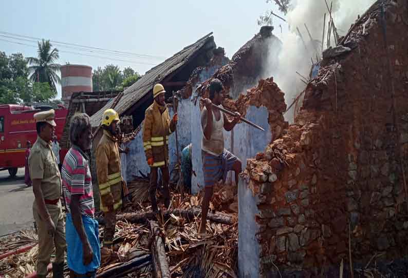 அந்தியூர் அருகே  குடிசை வீட்டில் தீ விபத்து