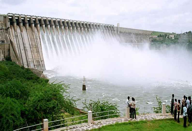 35 நாட்களுக்கு பிறகு பவானிசாகர் அணையின் நீர்மட்டம் 104 அடியில் இருந்து குறைந்தது