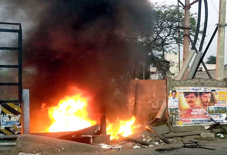 ஈரோட்டில் குப்பை கிடங்கில் தீ விபத்து; பாதாள மின்கேபிள் எரிந்து நாசம்