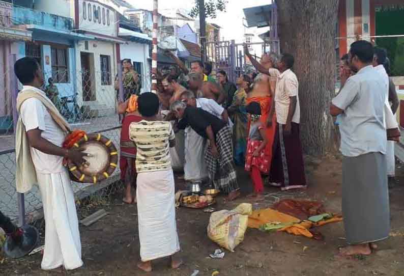 களக்காடு சத்தியவாகீஸ்வரர் கோவில் தெப்ப திருவிழா தொடக்கம்