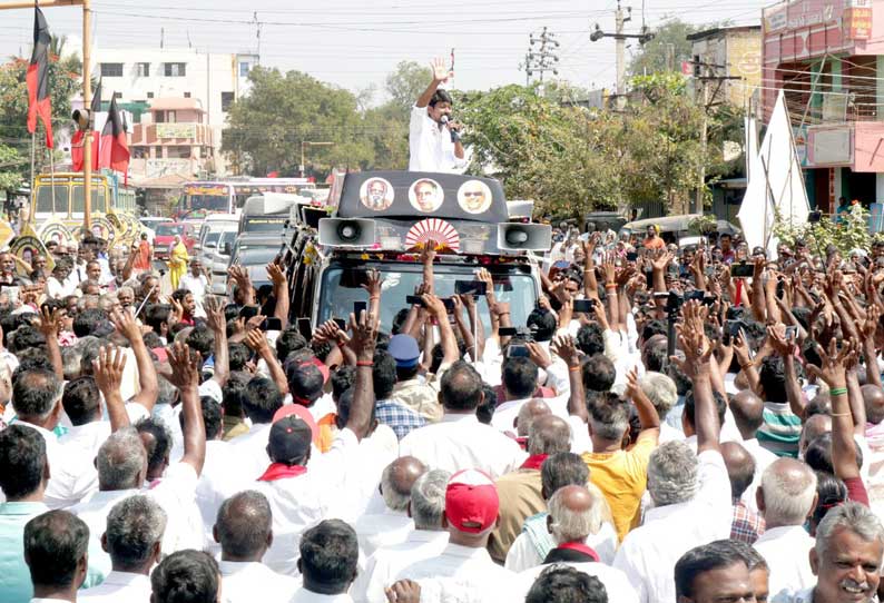 ஊழல்வாதிகளின் கூடாரம் அ.தி.மு.க. என்று உதயநிதி ஸ்டாலின் பேச்சு