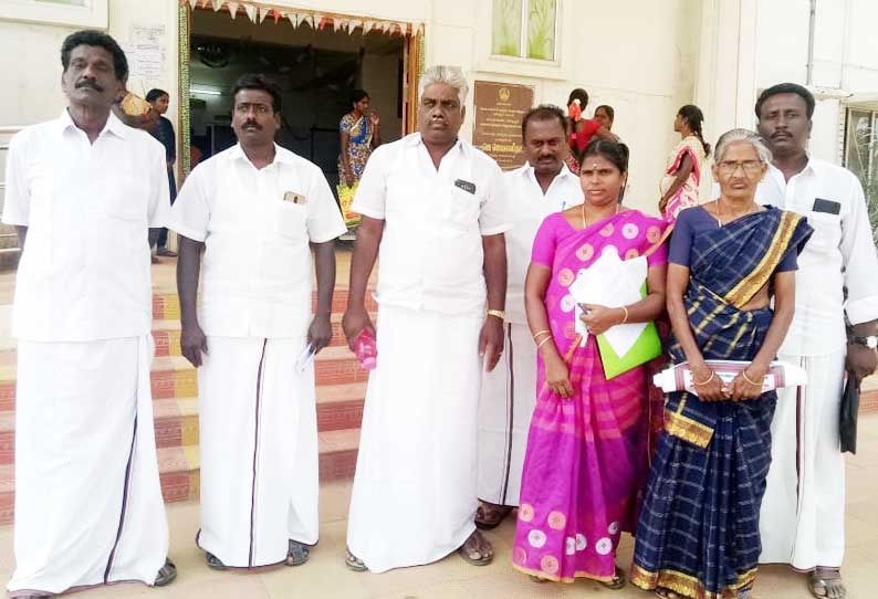 ஒன்றியக்குழு கூட்டத்தில் துணைத்தலைவர்- கவுன்சிலர்கள் வெளிநடப்பு