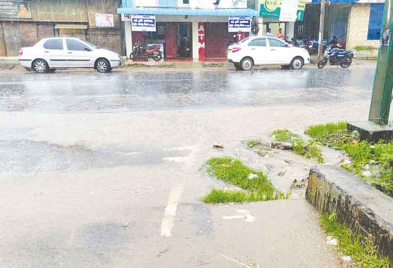 பெரம்பலூர், ஜெயங்கொண்டம் பகுதிகளில் பலத்த மழை