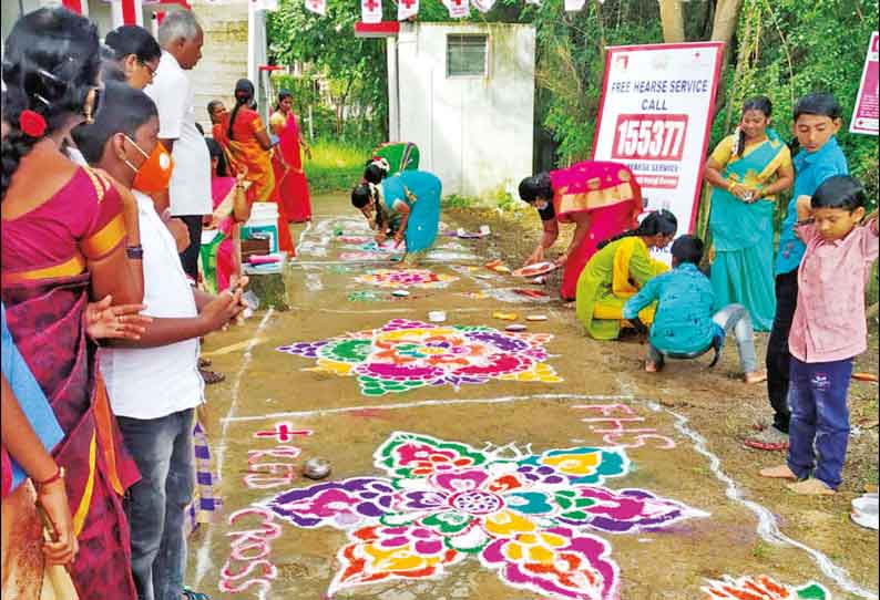 பேரிடர் காலங்களில் செஞ்சிலுவை சங்கத்தின் செயல்பாடு பாராட்டுக்குரியது திருவாரூர் அரசு மருத்துவ கல்லூரி முதல்வர் பேச்சு