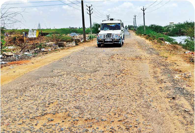 நாகை-செல்லூர் சாலை சீரமைக்கப்படுமா? பொதுமக்கள் எதிர்பார்ப்பு