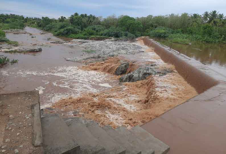 குன்னத்தூர்  கமண்டல நாகநதியில் திடீர் வெள்ளப்பெருக்கு