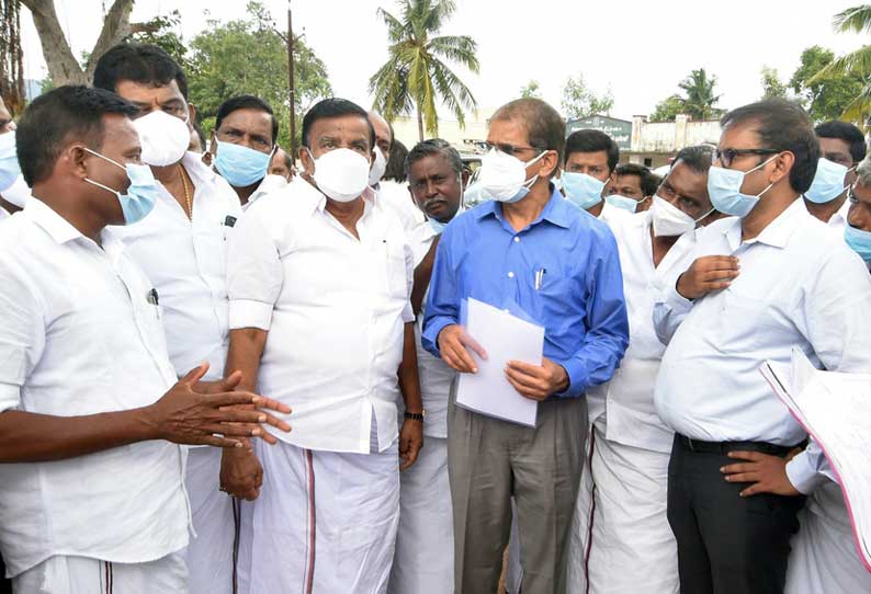 காவேரிப்பட்டணம் அருகே குடிநீர் திட்டப்பணிகளை  அமைச்சர் கே.என்.நேரு நேரில் ஆய்வு