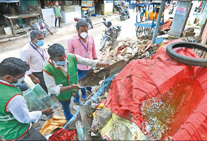 கொசுக்கள் உற்பத்தியாவதை தடுக்க வீடு வீடாக ஆய்வு தண்ணீர் தேங்கினால் - மாநகராட்சி அதிகாரிகள் அபராதம்