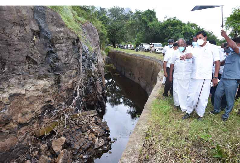 உடுமலை திருமூர்த்தி அணைக்கு தண்ணீர் வரும் காண்டூர் கால்வாய் புனரமைப்பு பணியை  அமைச்சர்  ஆய்வு செய்தார்.