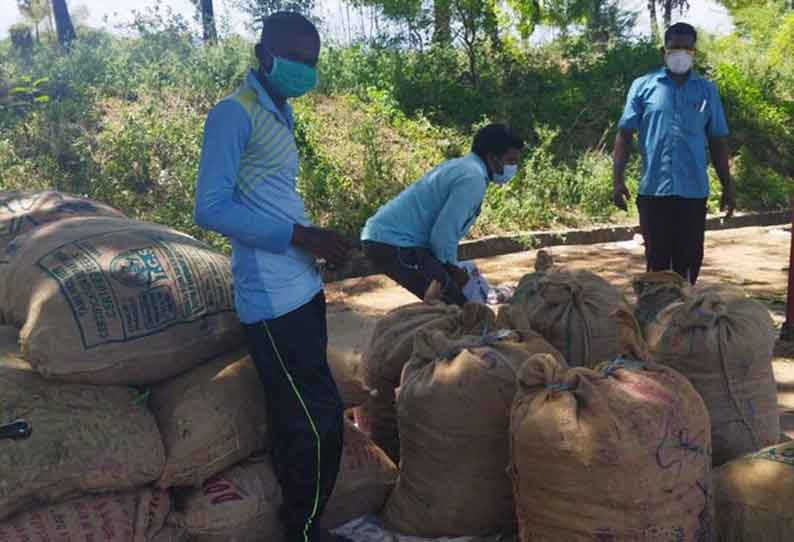 தேவூர் பகுதியில் வெண்டைக்காய் விலை உயர்வால் விவசாயிகள் மகிழ்ச்சி