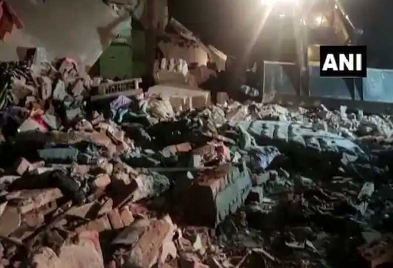 உத்தரபிரதேசம்: சிலிண்டர் வெடித்த விபத்தில் சிக்கி ஒரே குடும்பத்தில் 8 பேர் பலி