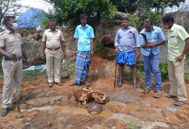 சாராயம் காய்ச்சி விற்க முயன்றவர் கைது