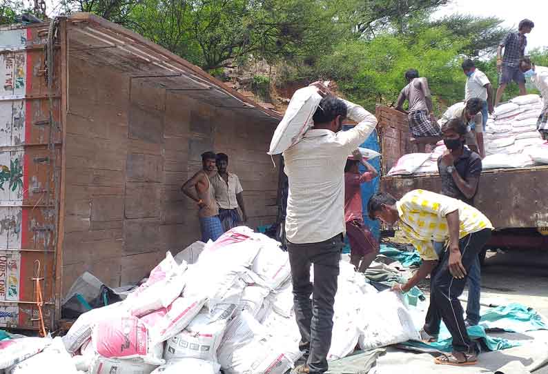 தொப்பூர் கணவாயில் சிமெண்டு லாரி கவிழ்ந்து விபத்து; டிரைவர் பலி