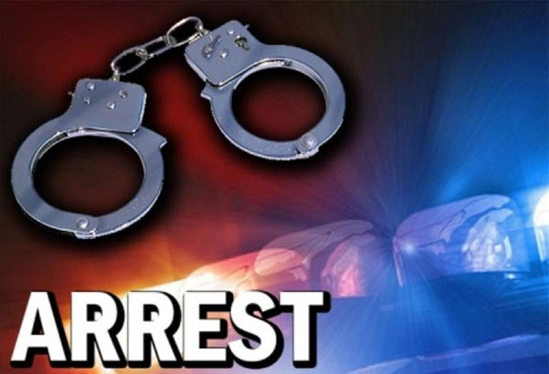 உத்திரமேரூர் அருகே கஞ்சா வைத்திருந்த 2 பேர் கைது