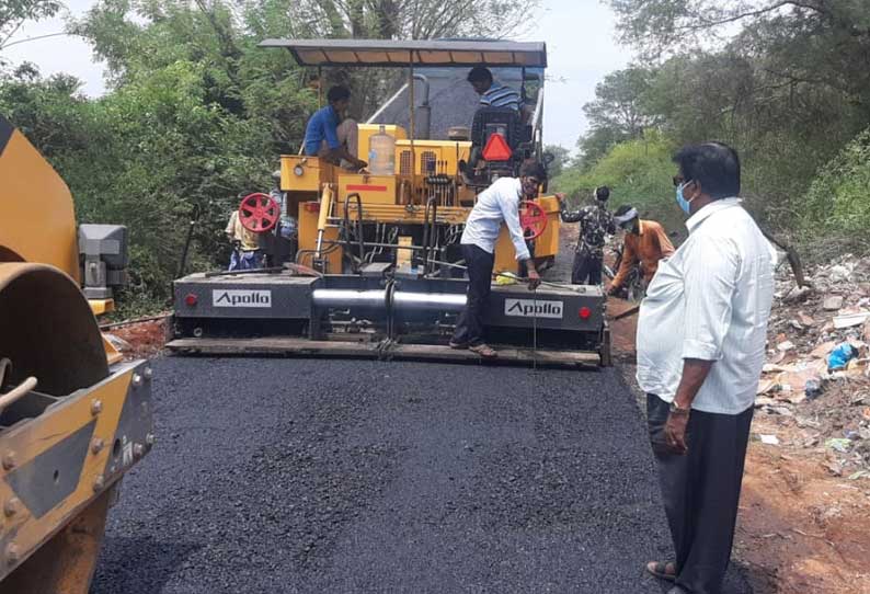 சங்கராபுரத்தில் ரூ 2 கோடியில் தார்சாலை அமைக்கும் பணி தொடங்கியது