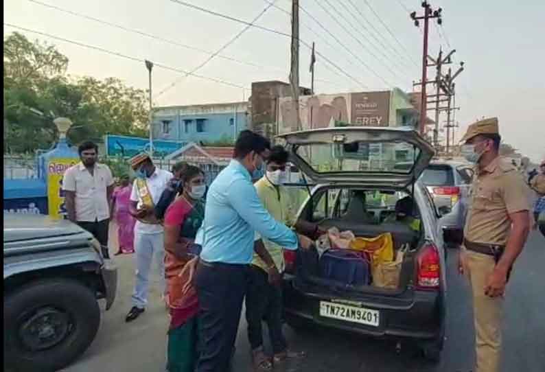 தூத்துக்குடியில் தேர்தல் பறக்கும் படையினர் தீவிர சோதனை