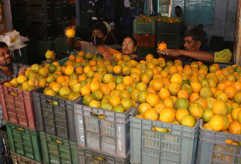 வெயில் காலம் தொடங்கியதால் கோடைகால பழங்கள் வரத்து அதிகரிப்பு