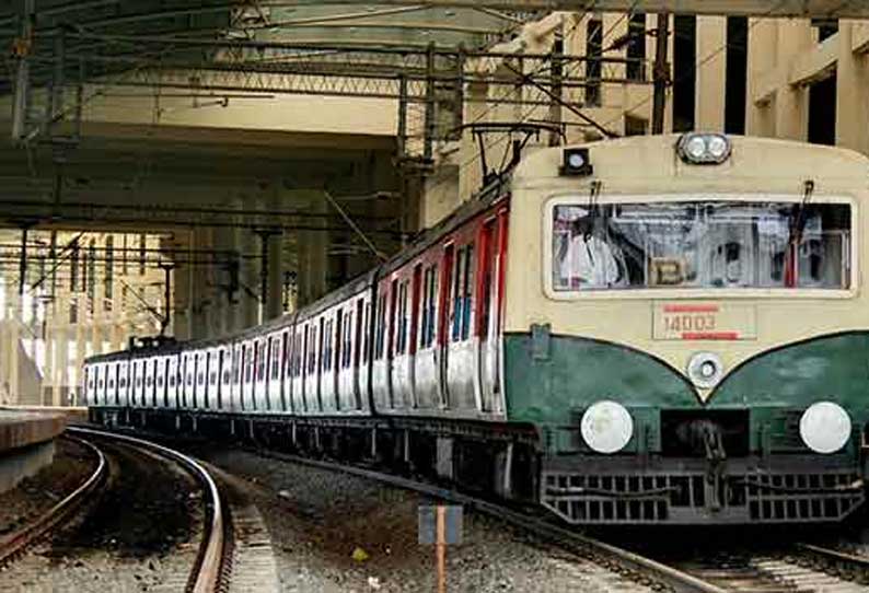 3-வது ரெயில்பாதை பணிக்காக கடற்கரை - செங்கல்பட்டு மின்சார ரெயில் சேவையில் மாற்றம்