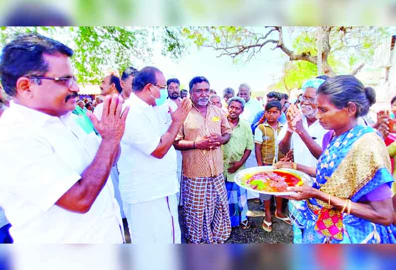 இடையக்கோட்டையில் தொழிற்பூங்கா அமைக்கப்படும்: மின்மோட்டார் வாங்குவதற்கு விவசாயிகளுக்கு ரூ.10 ஆயிரம் மானியம் - அர.சக்கரபாணி எம்.எல்.ஏ.உறுதி