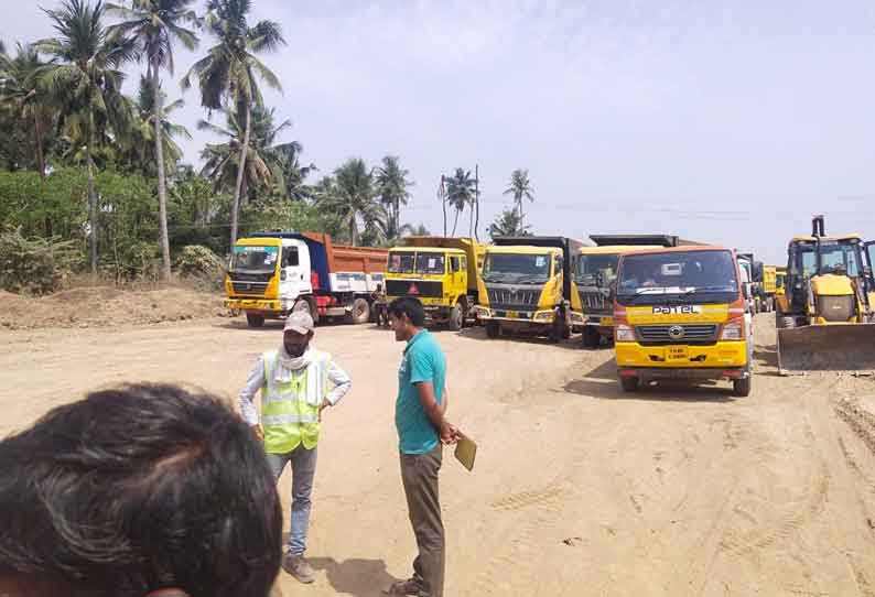 பாலம் அமைக்க வலியுறுத்தி கிராம மக்கள் போராட்டம்