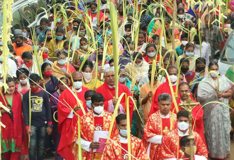 குமரி கிறிஸ்தவ ஆலயங்களில் குருத்தோலை பவனி