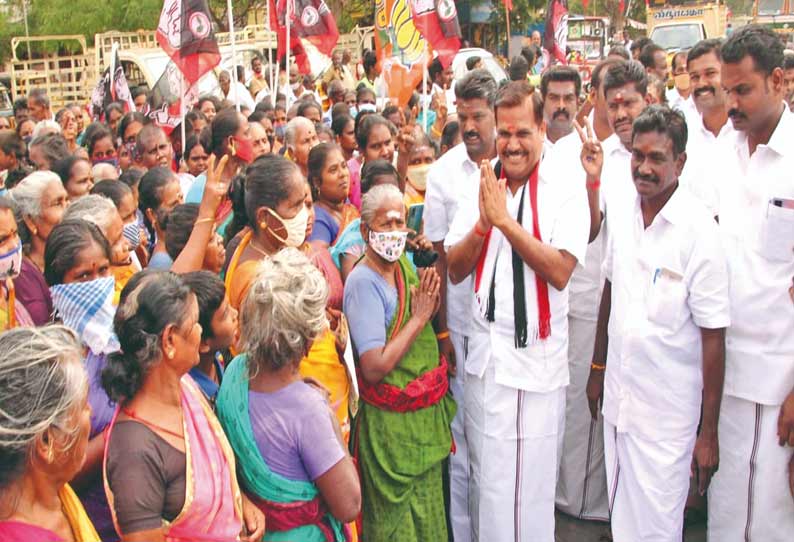 மதுரைக்கு எய்ம்ஸ்-ஸ்மார்ட் சிட்டி கொண்டு வந்த எனக்கு வாக்களியுங்கள்; மதுரை கிழக்கு தொகுதி மக்களிடம் ஆர்.கோபாலகிருஷ்ணன் வாக்கு சேகரிப்பு