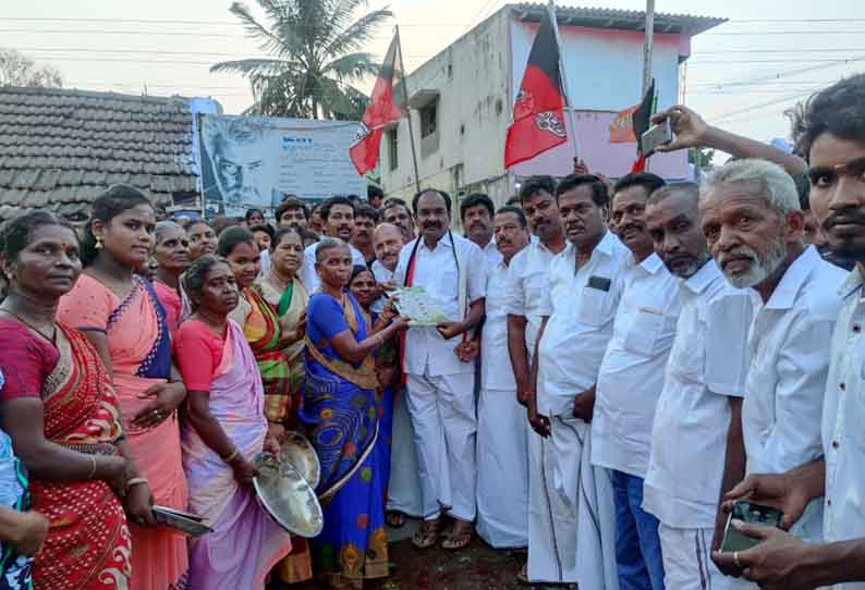 அ.தி.மு க ஆட்சியில் கிணத்துக்கடவு பேரூராட்சி பகுதியில் குடிநீர் பிரச்சனை முழுவதும் தீர்க்கப்பட்டுள்ளது