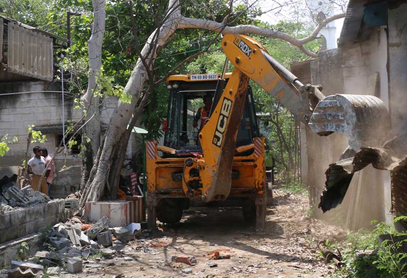 தூத்துக்குடி சிதம்பரநகர் மார்க்கெட் இடிப்பு