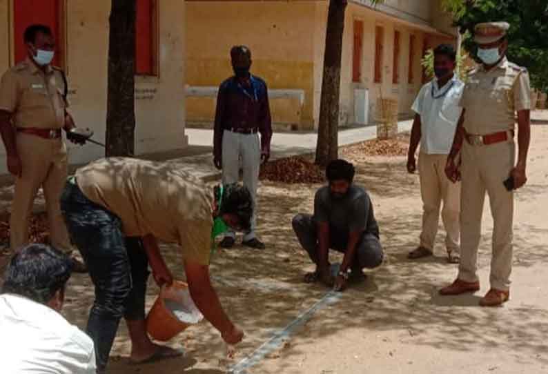 காய்கறி சந்தை அமைக்கும் பணி தீவிரம்