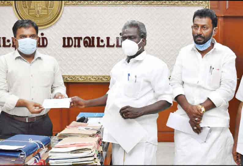 கொரோனா நிவாரண நிதிக்காக ஒரு மாத ஊதியத்தை செல்வராஜ் எம்.பி. வழங்கினார்