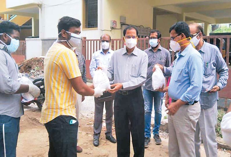 செங்கல்பட்டு மாவட்டத்தில் கொரோனா தடுப்பு பணிகள்; ஊரக வளர்ச்சி துறை ஆணையர் ஆய்வு