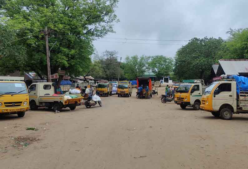 பொதுமக்களுக்கு வாகனங்கள் மூலம் காய்கறி விற்பனை செய்ய கிணத்துக்கடவு சந்தை திறப்பு