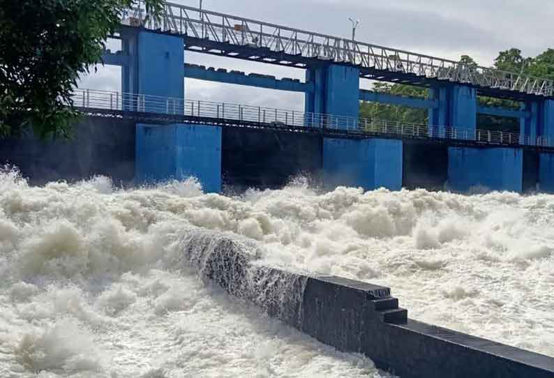 கொட்டி தீர்த்த கனமழையால் குமரியில் அணைகள் நிரம்பின