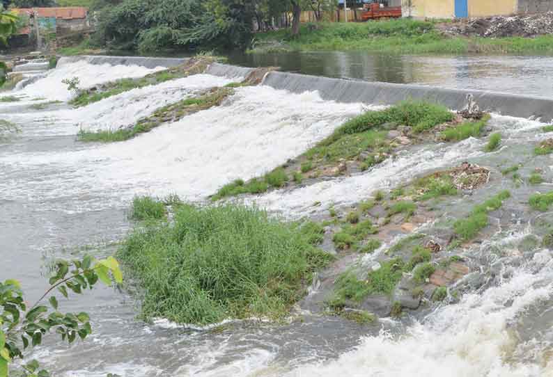 நொய்யல் ஆற்றில் தண்ணீர் வரத்து அதிகரிப்பு