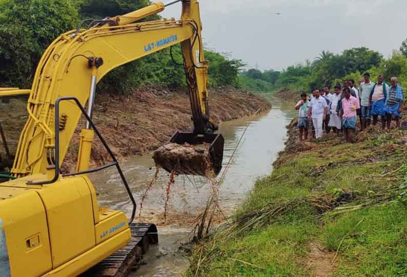 சயனபுரம் ஏரிக்கு செல்லும் வரத்துக்கால்வாய் தூர்வாரப்பட்டது