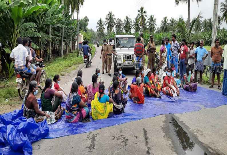 அந்தியூர் அருகே கல்குவாரியை தடை செய்யக்கோரி பொதுமக்கள் திடீர் சாலை மறியல்