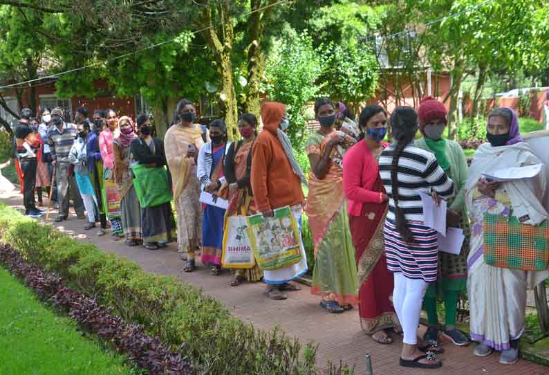 மூடப்பட்ட சாலையை திறக்க நடவடிக்கை