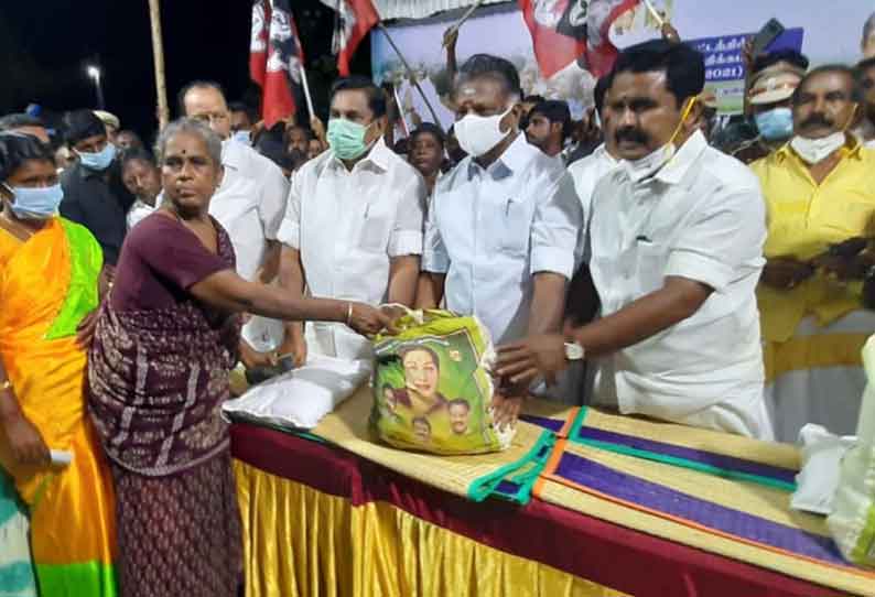 வெள்ளத்தால் பாதிக்கப்பட்டவர்களுக்கு நிவாரணம்