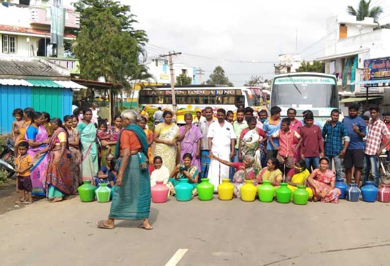 இளம்பிள்ளை அருகே குடிநீர் கேட்டு பொதுமக்கள் சாலை மறியல்