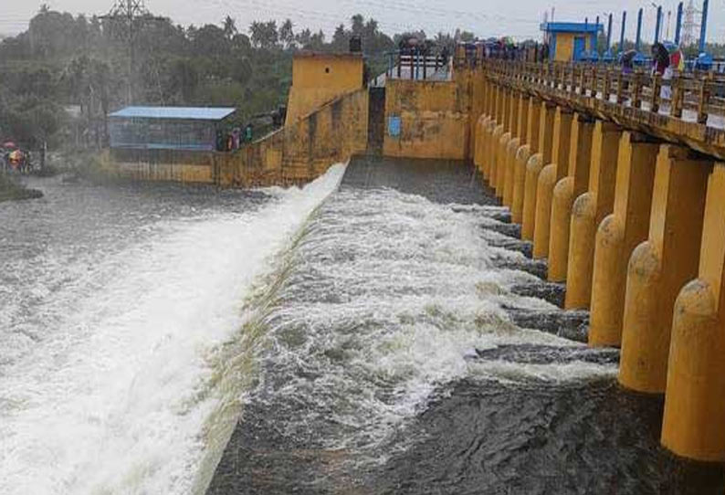 கன மழை முன்னெச்சரிக்கையாக செம்பரம்பாக்கம், புழல் ஏரிகளில் தண்ணீர் திறப்பு அதிகரிப்பு