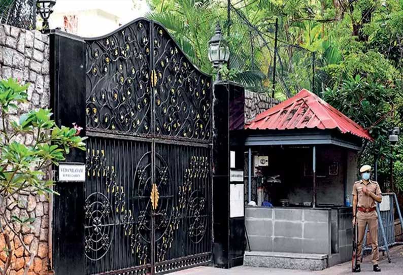 ஜெயலலிதாவின் வேதா நிலையத்தை அரசுடமையாக்கிய சட்டம் ரத்து- சென்னை ஐகோர்ட்