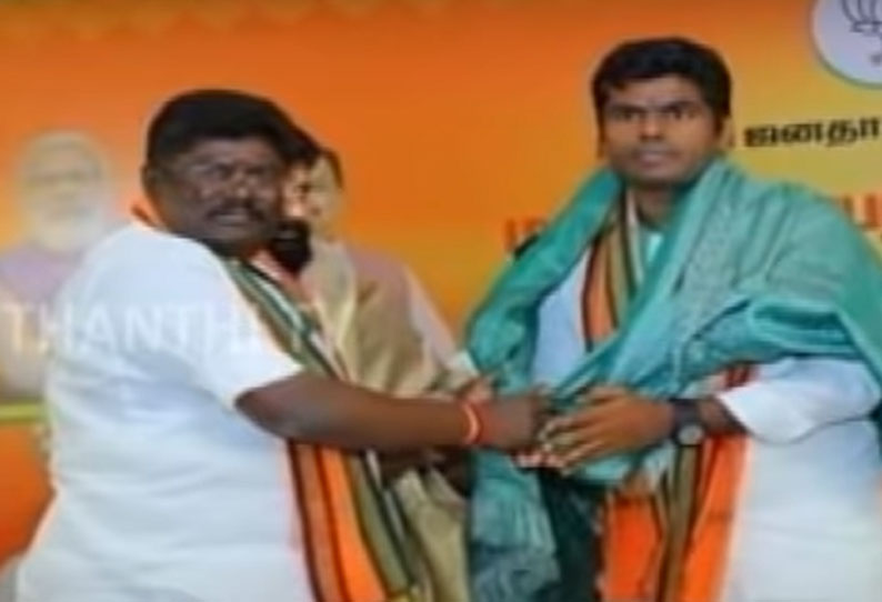 அதிமுக வழிகாட்டுதல் குழு உறுப்பினர் மாணிக்கம் பாஜகவில் இணைந்தார்