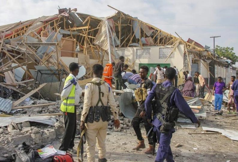 சோமாலியா: பயங்கரவாதிகள் தற்கொலைப்படை தாக்குதல் - 5 பேர் பலி