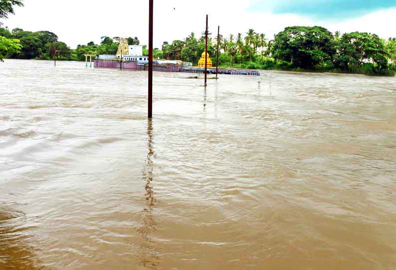 பாபநாசம்-கடனாநதி அணைகளில் கூடுதல் நீர் திறப்பு: தாமிரபரணியில் கரைபுரளும் வெள்ளம் தீவு போல் மாறிய குறுக்குத்துறை முருகன் கோவில்