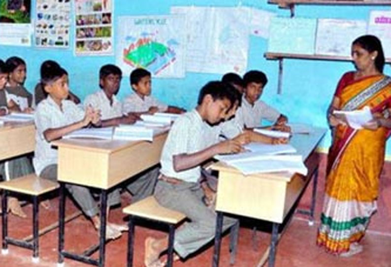 தமிழகத்தில் 2631 பள்ளிகளில் ஒரே ஒரு ஆசிரியர் மட்டுமே - யுனெஸ்கோ அதிர்ச்சி தகவல்